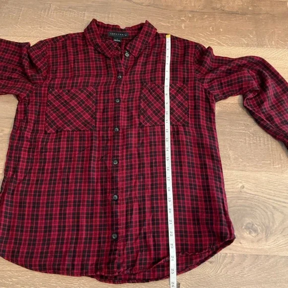 Sanctuary red black plaid button down rayon Shirt, L - Picture 5 of 6